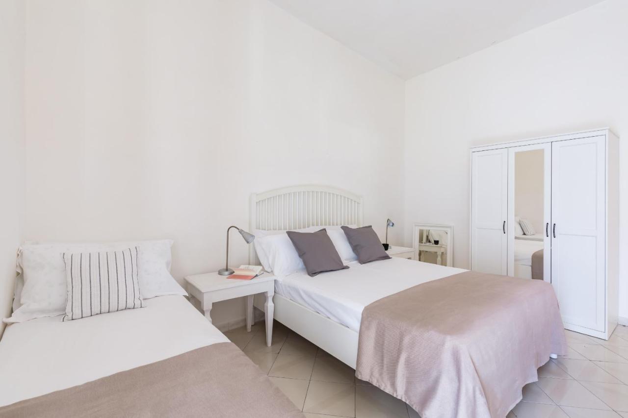 Apartment In Zona Universita' By Wonderful Italy Naples